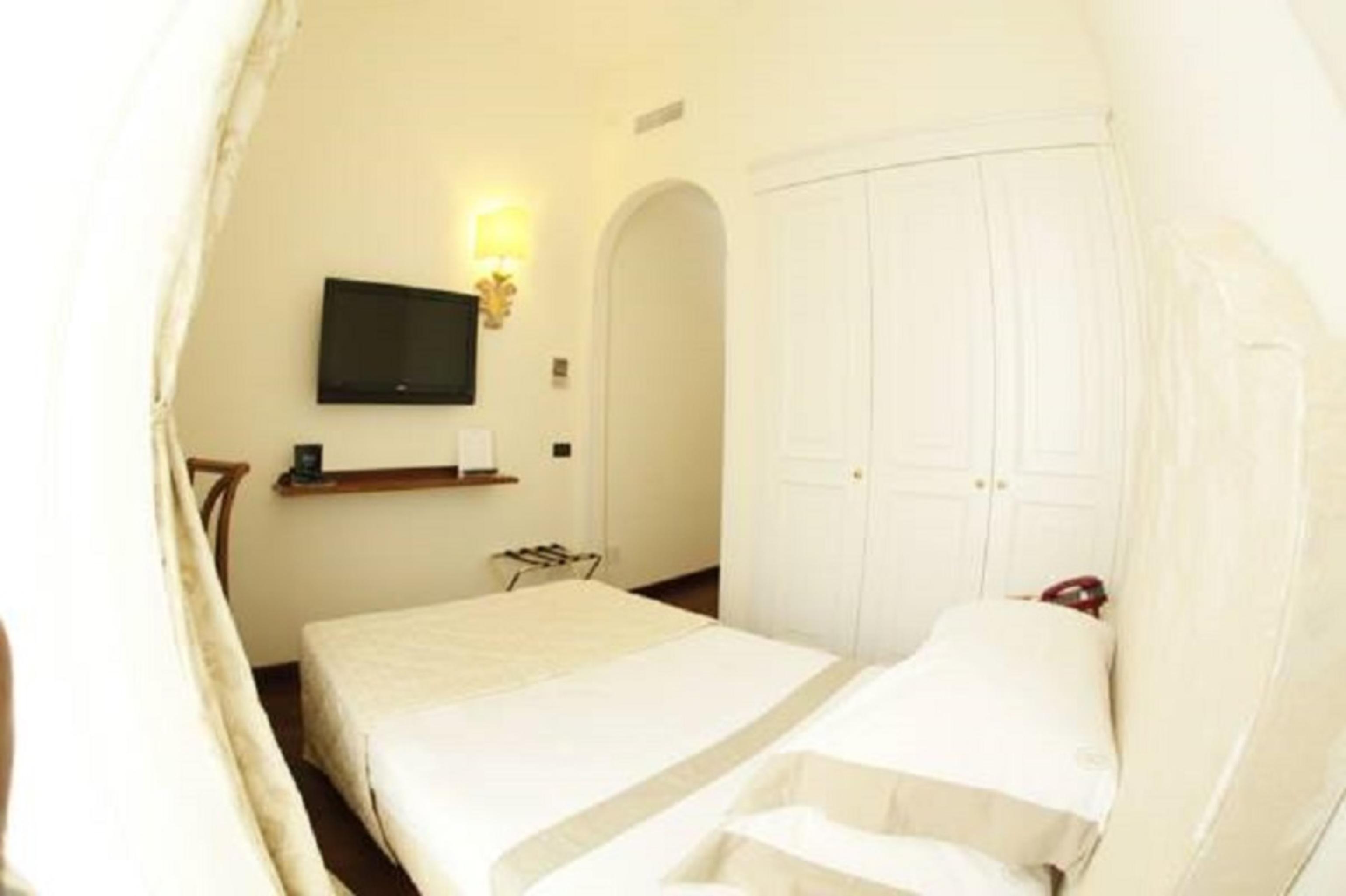 Hotel Grand Di 4*